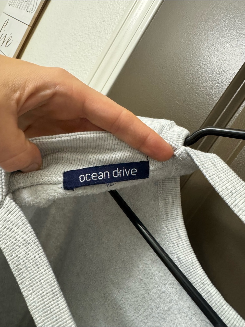 Open back Sweatshirt - Picture 4 of 4